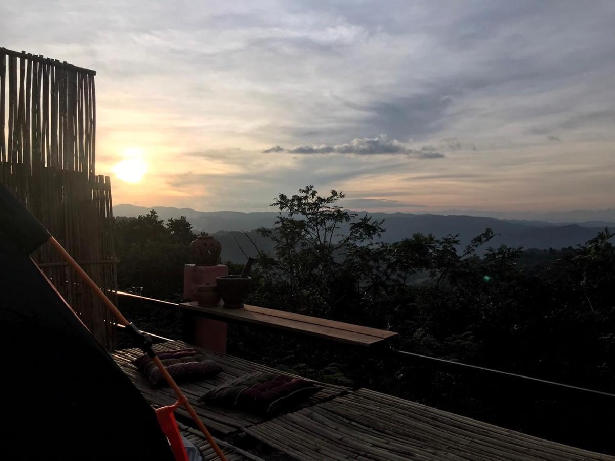 Terre Terrace Glamping - Doichang Ban Huai Khai Eksteriør billede